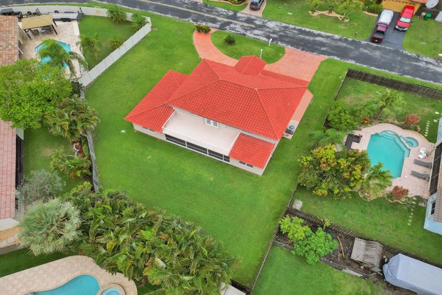 15620 Canterbury Court, Davie, FL 33331