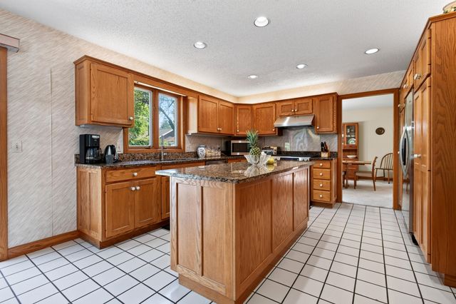 1327 Mulberry Lane, St. Joseph, MI 49085