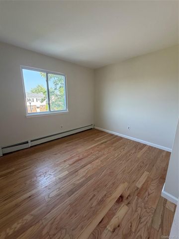502 Harbor View Court, Beacon, NY 12508