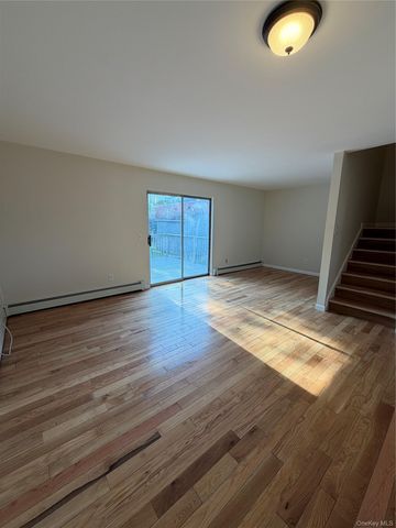 502 Harbor View Court, Beacon, NY 12508