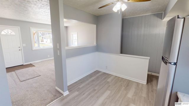 6060 Camden Avenue, Omaha, NE 68104