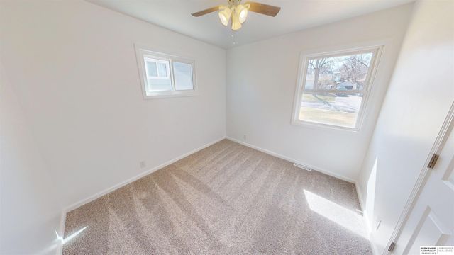 6060 Camden Avenue, Omaha, NE 68104