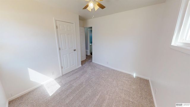 6060 Camden Avenue, Omaha, NE 68104