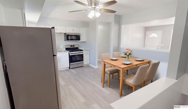 6060 Camden Avenue, Omaha, NE 68104