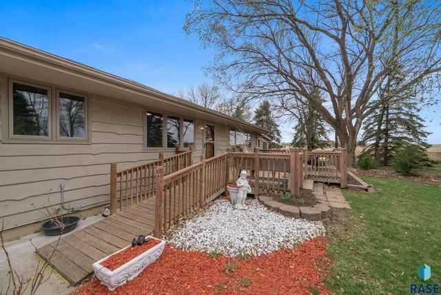 26470 484th Ave Avenue, Valley Springs, SD 57068