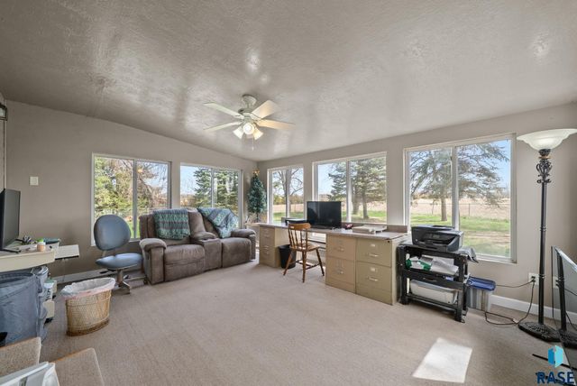 26470 484th Ave Avenue, Valley Springs, SD 57068