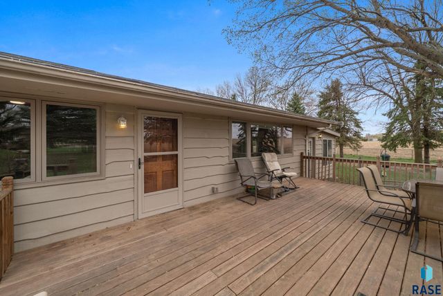 26470 484th Ave Avenue, Valley Springs, SD 57068