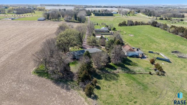 26470 484th Ave Avenue, Valley Springs, SD 57068
