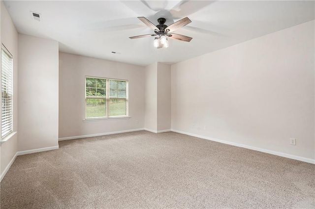 325 Ivy Lane, Senoia, GA 30276