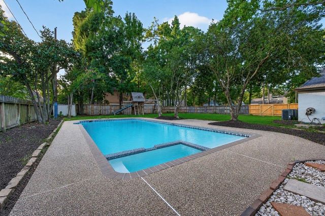 11723 Quail Creek Drive, Houston, TX 77070
