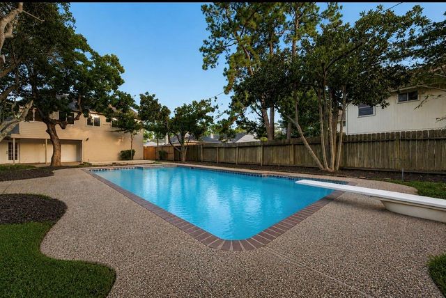 11723 Quail Creek Drive, Houston, TX 77070