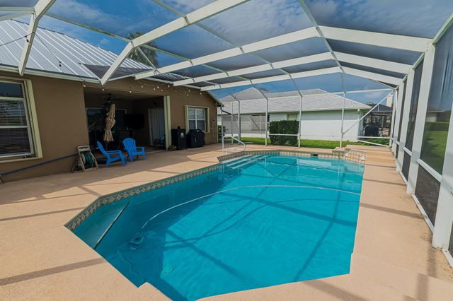 208 SW Whitewood Drive, Port St. Lucie, Port St Lucie, FL 34953