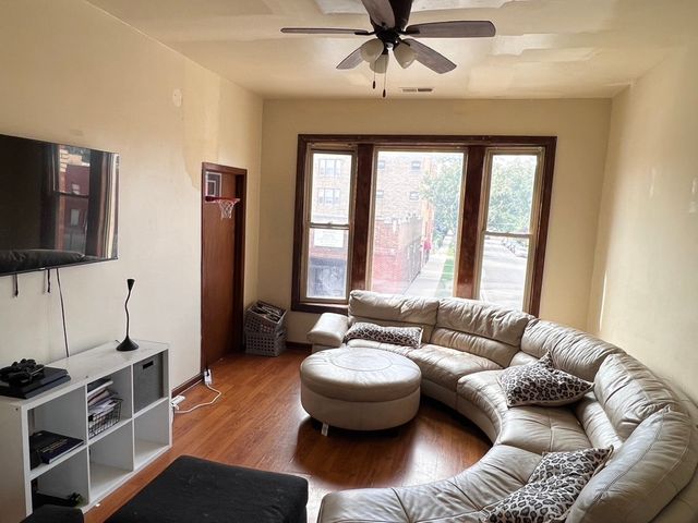 401 S Cicero Avenue, Chicago, IL 60644