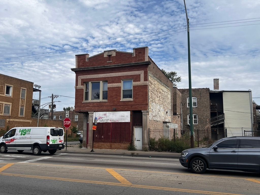 401 S Cicero Avenue, Chicago, IL 60644