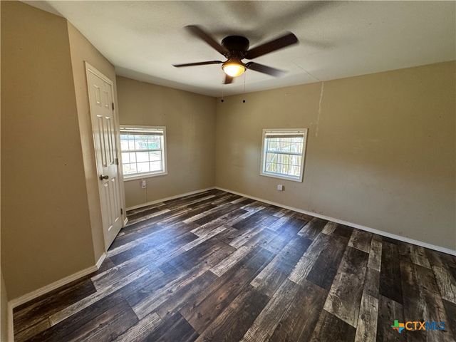 4904 Lone Tree Road, Victoria, TX 77901