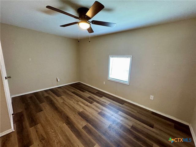 4904 Lone Tree Road, Victoria, TX 77901