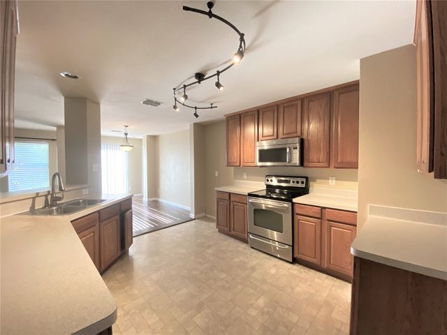 9209 Centennial Drive, Fort Worth, TX 76244