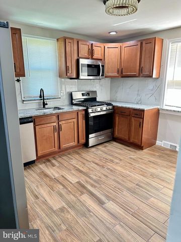 5215 MUTH AVE, Baltimore, MD 21207