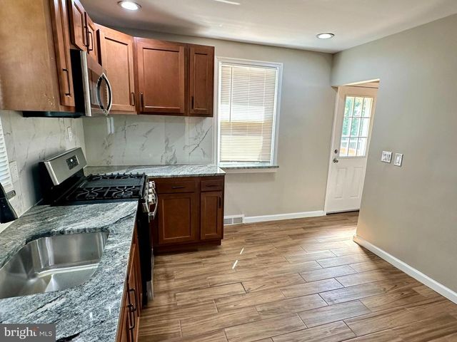 5215 MUTH AVE, Baltimore, MD 21207