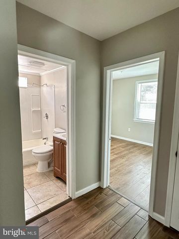5215 MUTH AVE, Baltimore, MD 21207