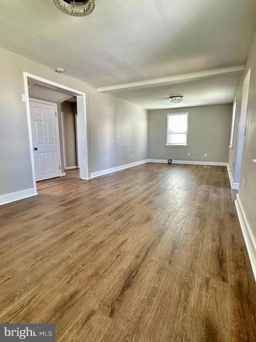5215 MUTH AVE, Baltimore, MD 21207
