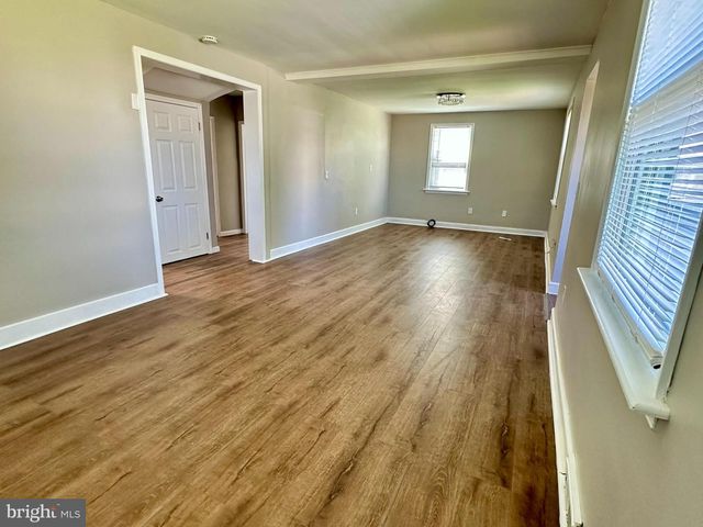 5215 MUTH AVE, Baltimore, MD 21207