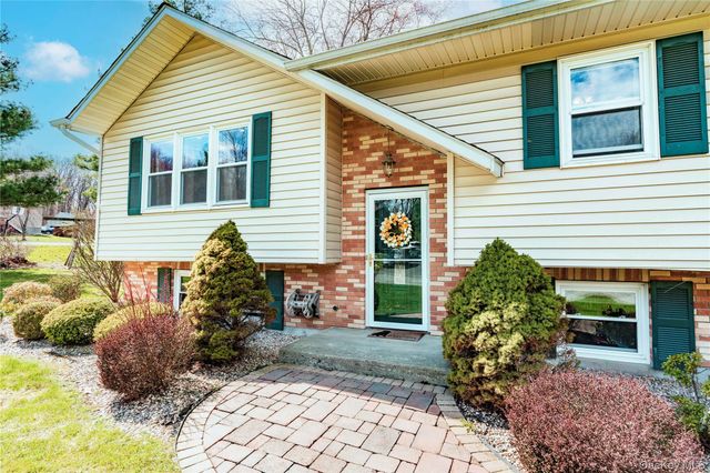 4 Tanglewood Lane, Poughkeepsie, NY 12603
