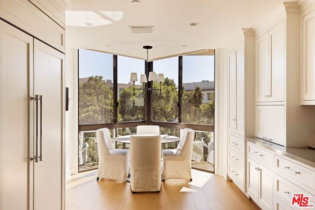 300 N Swall Drive 354, Beverly Hills, CA 90211