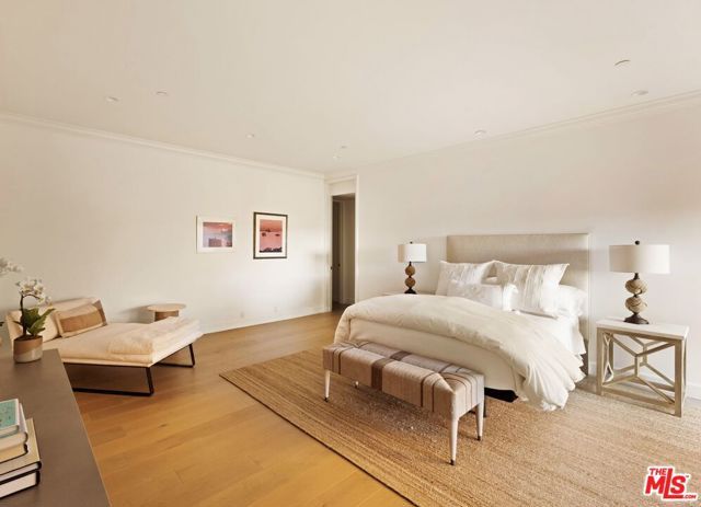 300 N Swall Drive 354, Beverly Hills, CA 90211