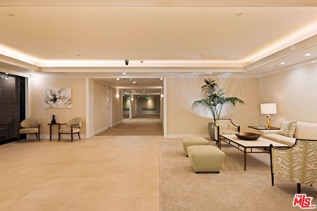 300 N Swall Drive 354, Beverly Hills, CA 90211