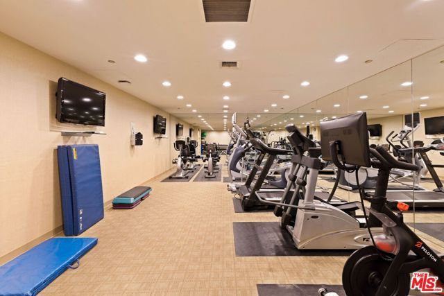 300 N Swall Drive 354, Beverly Hills, CA 90211
