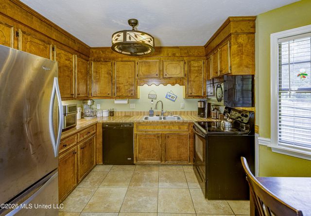 103 Erin Cove, Clinton, MS 39056