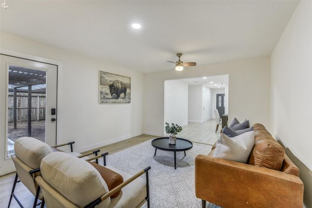 307 Meyer Street, Alvin, TX 77511