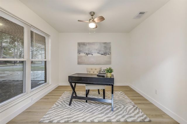 307 Meyer Street, Alvin, TX 77511