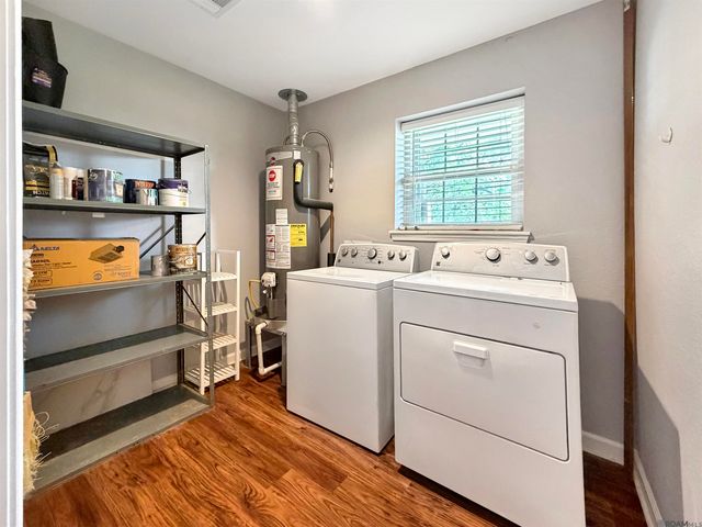 2411 Chantulane Ave, Denham Springs, LA 70726