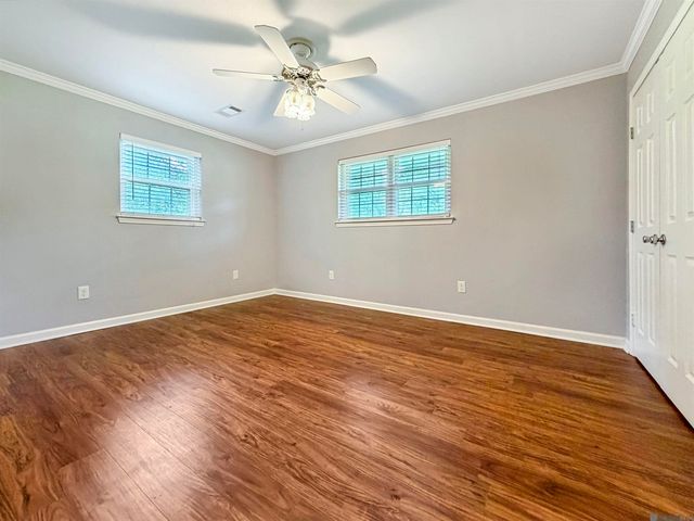 2411 Chantulane Ave, Denham Springs, LA 70726