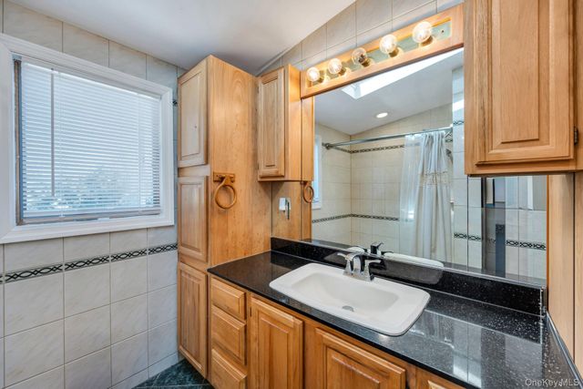 1659 Lincoln Avenue, Bohemia, NY 11716