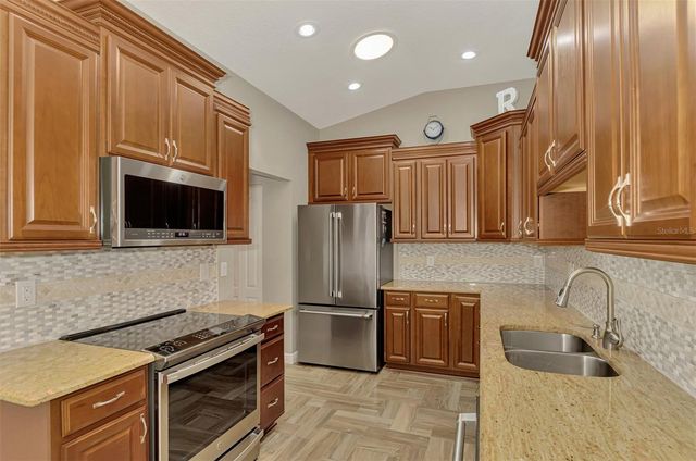 1716 FOUNTAIN VIEW CIRCLE, Venice, FL 34292