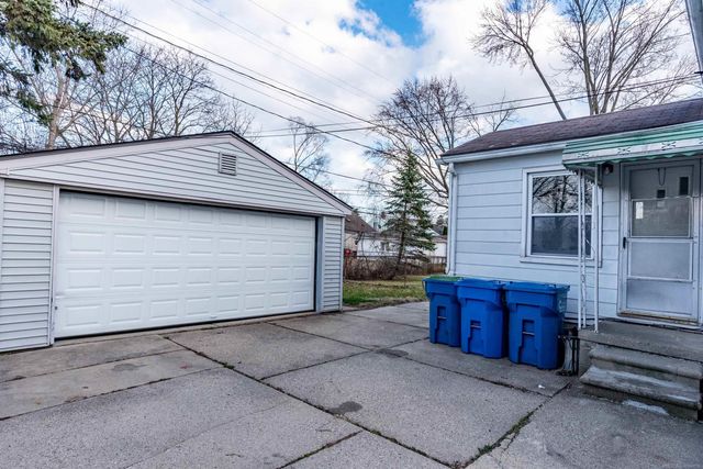 23742 Stewart Avenue, Warren, MI 48089