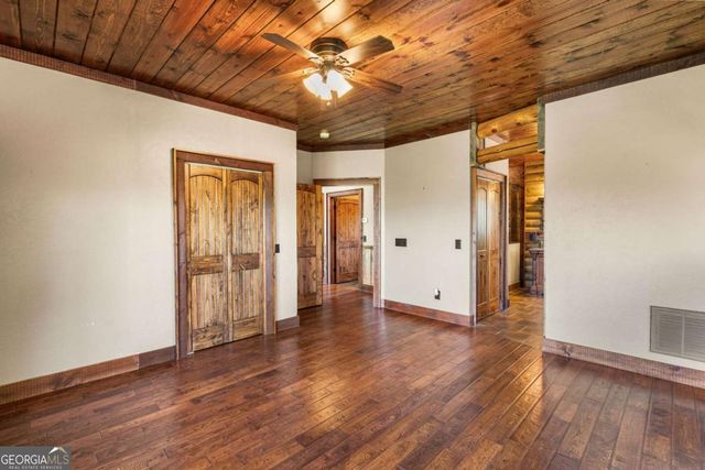 1689 Long Ridge Road, Hiawassee, GA 30546