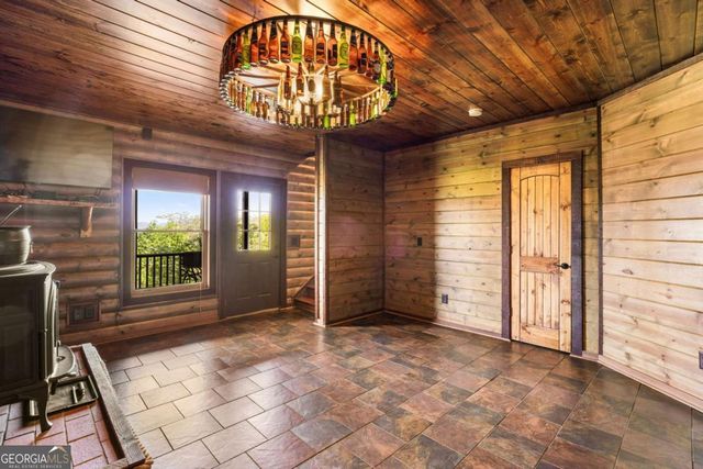 1689 Long Ridge Road, Hiawassee, GA 30546
