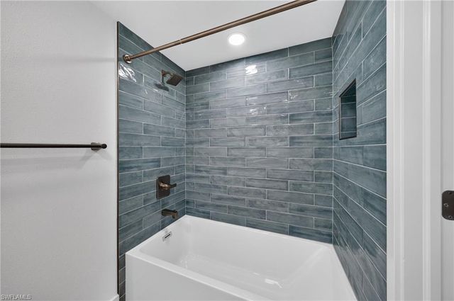 1730 Bald Eagle DR A, Naples, FL 34105
