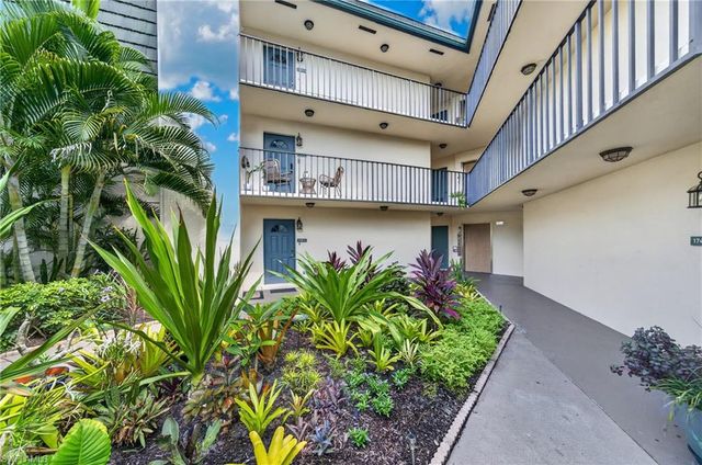 1730 Bald Eagle DR A, Naples, FL 34105