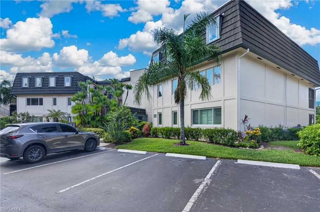 1730 Bald Eagle DR A, Naples, FL 34105