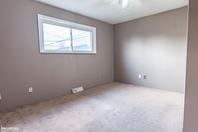 28627 Maple Street, Roseville, MI 48066