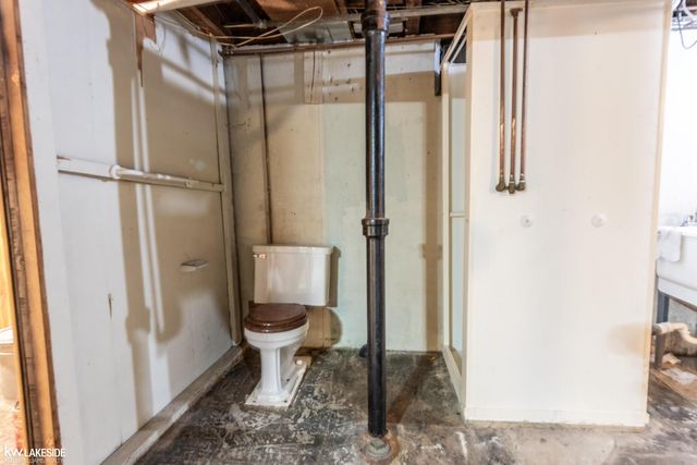 28627 Maple Street, Roseville, MI 48066