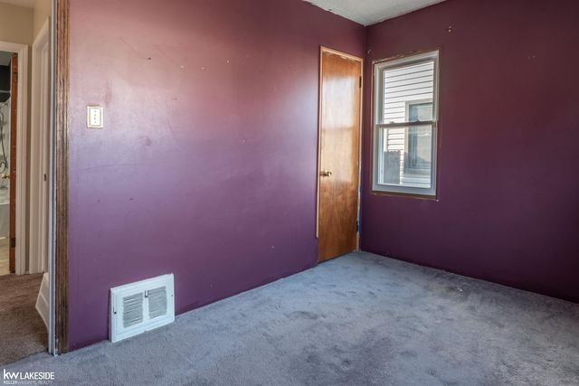 28627 Maple Street, Roseville, MI 48066