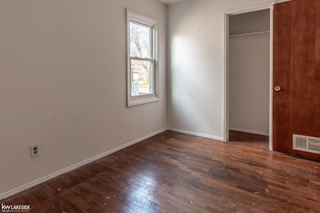 28627 Maple Street, Roseville, MI 48066