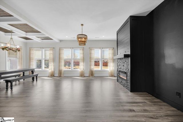 129 James Avenue, Wellford, SC 29385