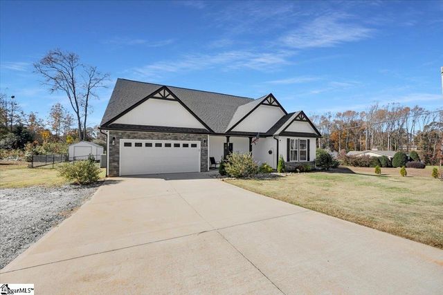 129 James Avenue, Wellford, SC 29385